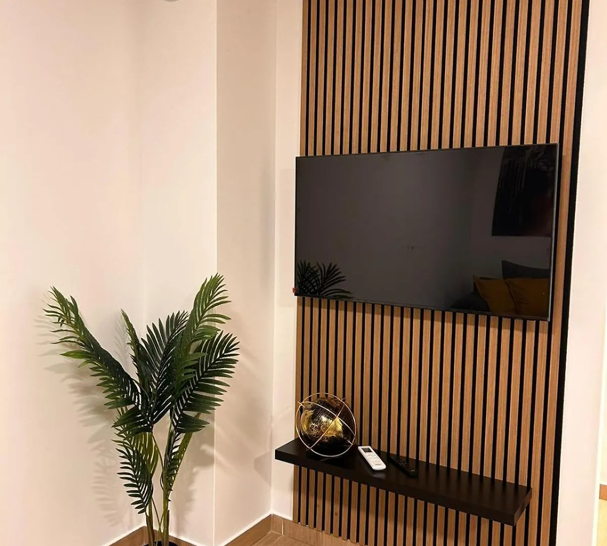 Sunchill Apartment Pakostane 0*,