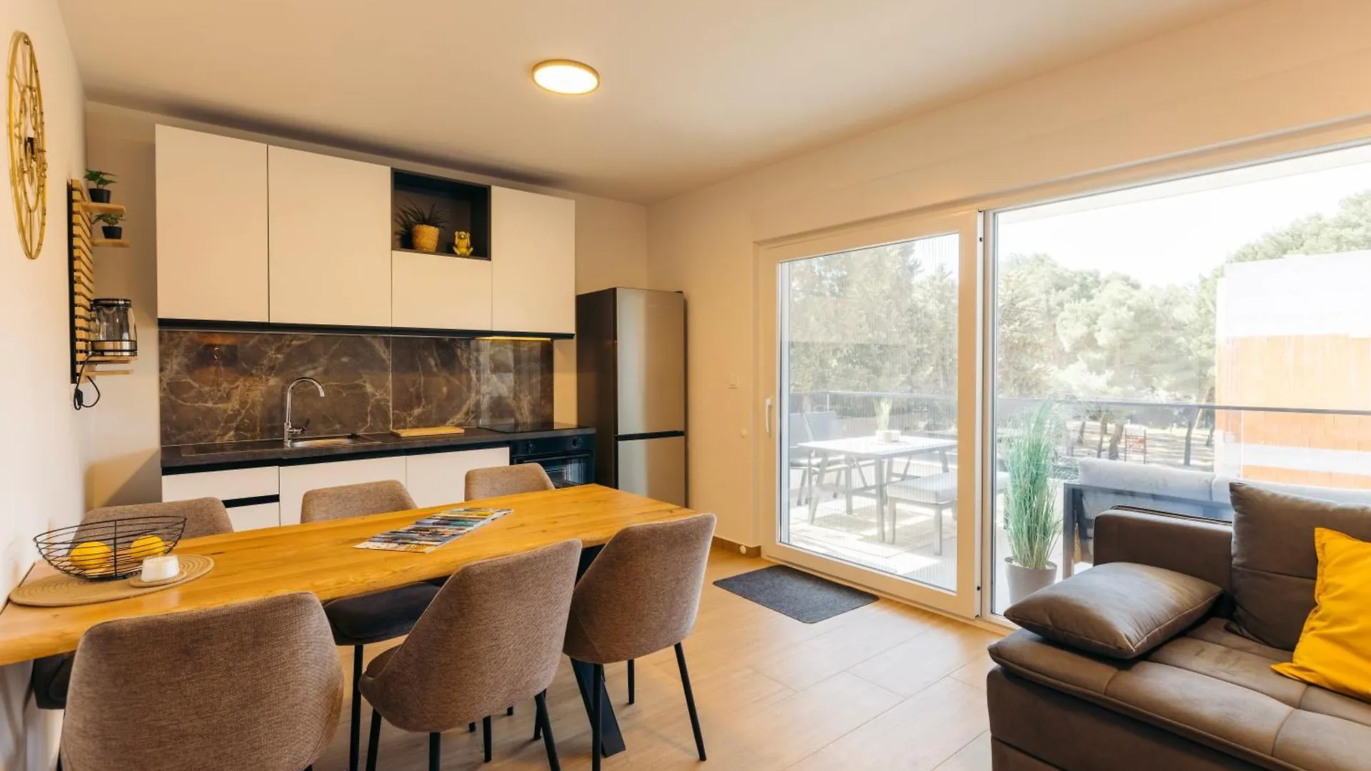 Sunchill Apartment Pakoštane Hırvatistan